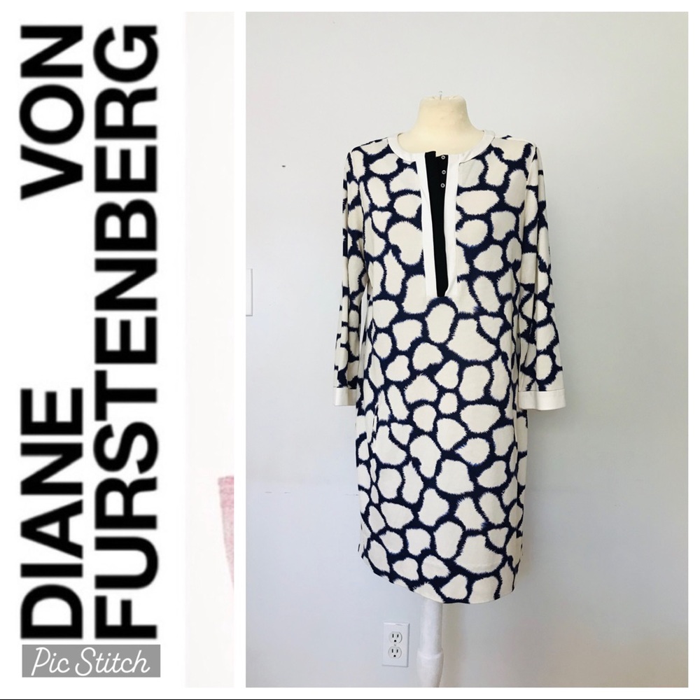 Diane von Furstenberg Navy and White Printed Shift Dress